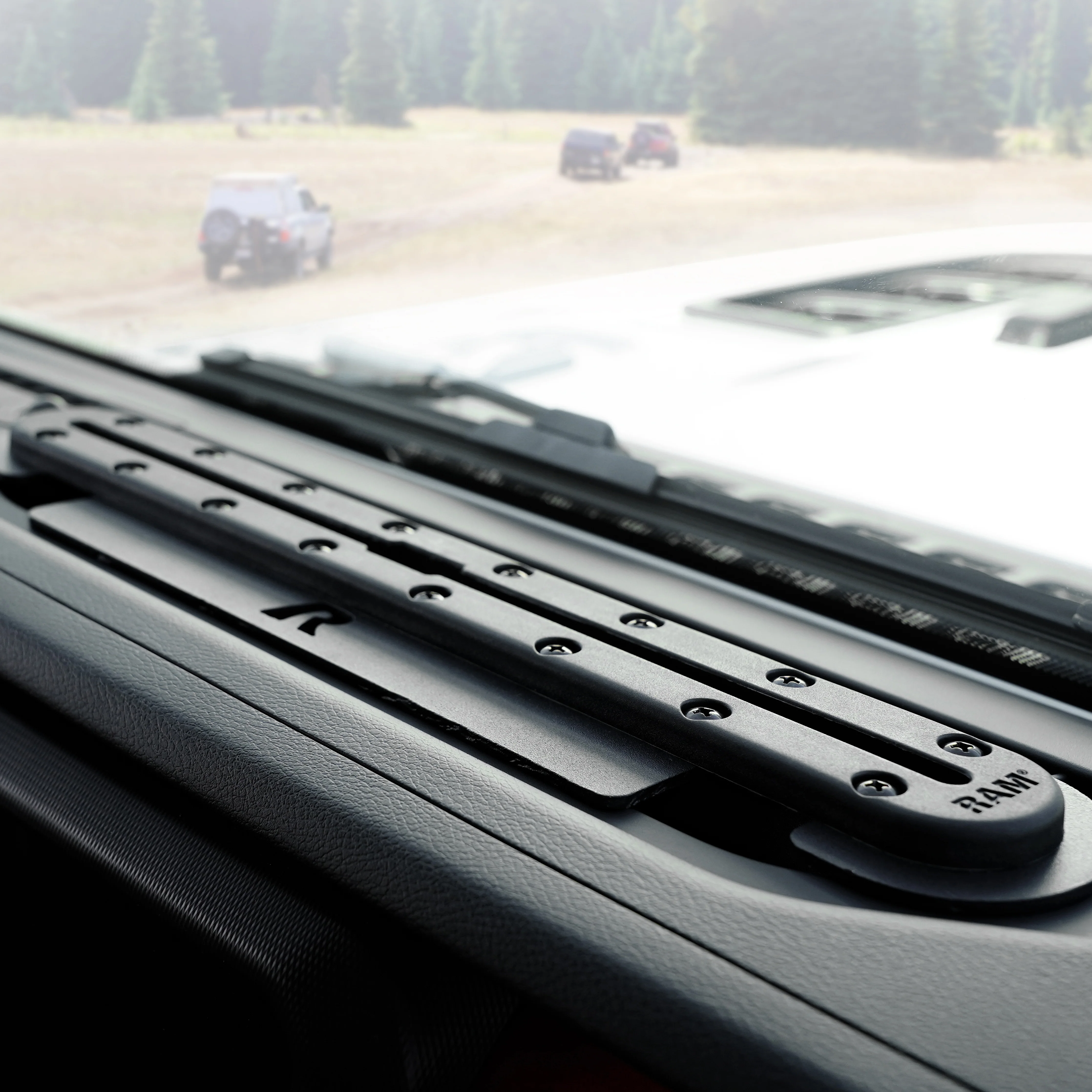 RAM® Tough-Track⢠for '18-23 Jeep JL/JLU/Gladiator - Image 3