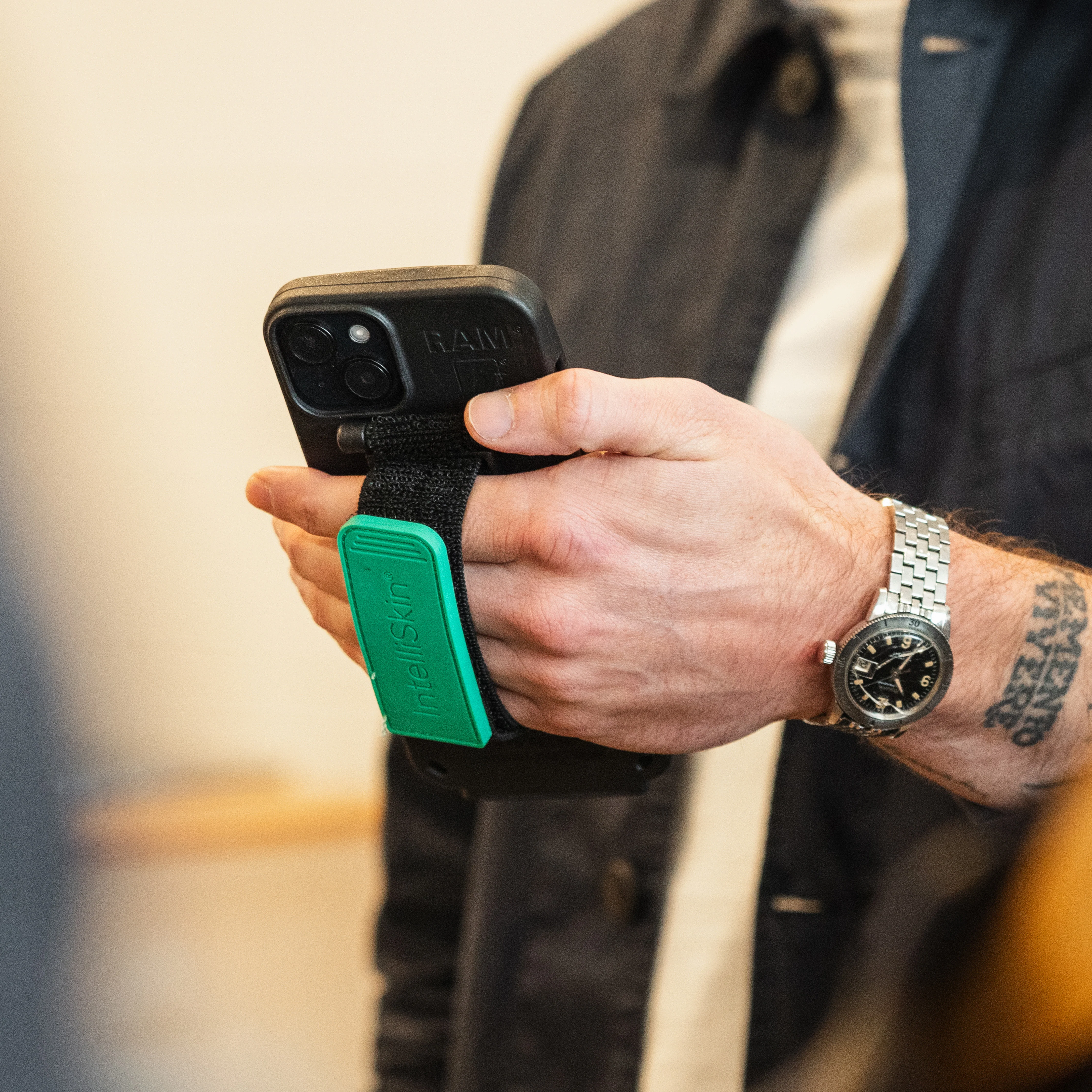 GDS® Magnetic Hand Strap for Phones with IntelliSkin® or RAM® Skin⢠- Image 5