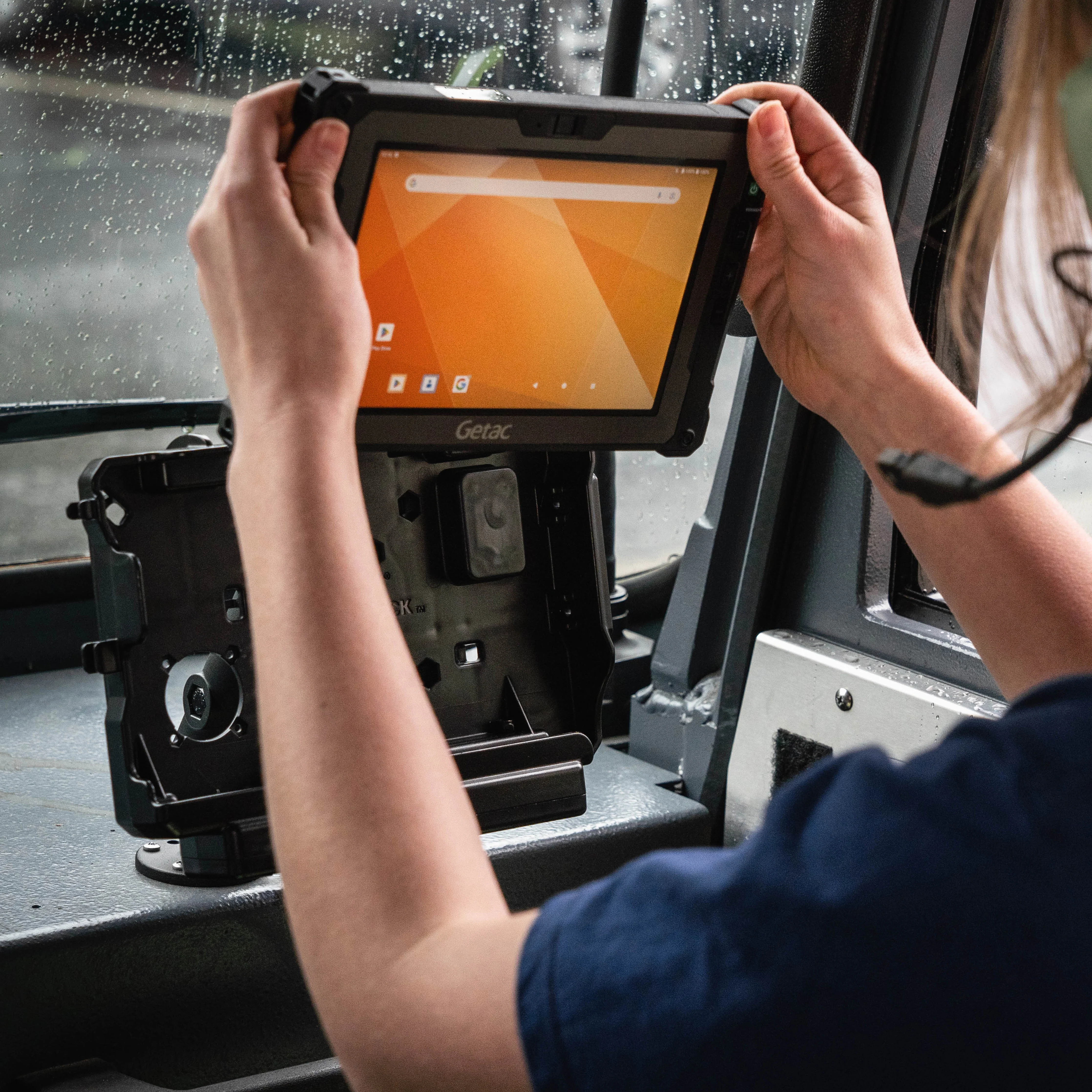 RAM® Form-Fit Locking Holder for Getac ZX80 - Image 5