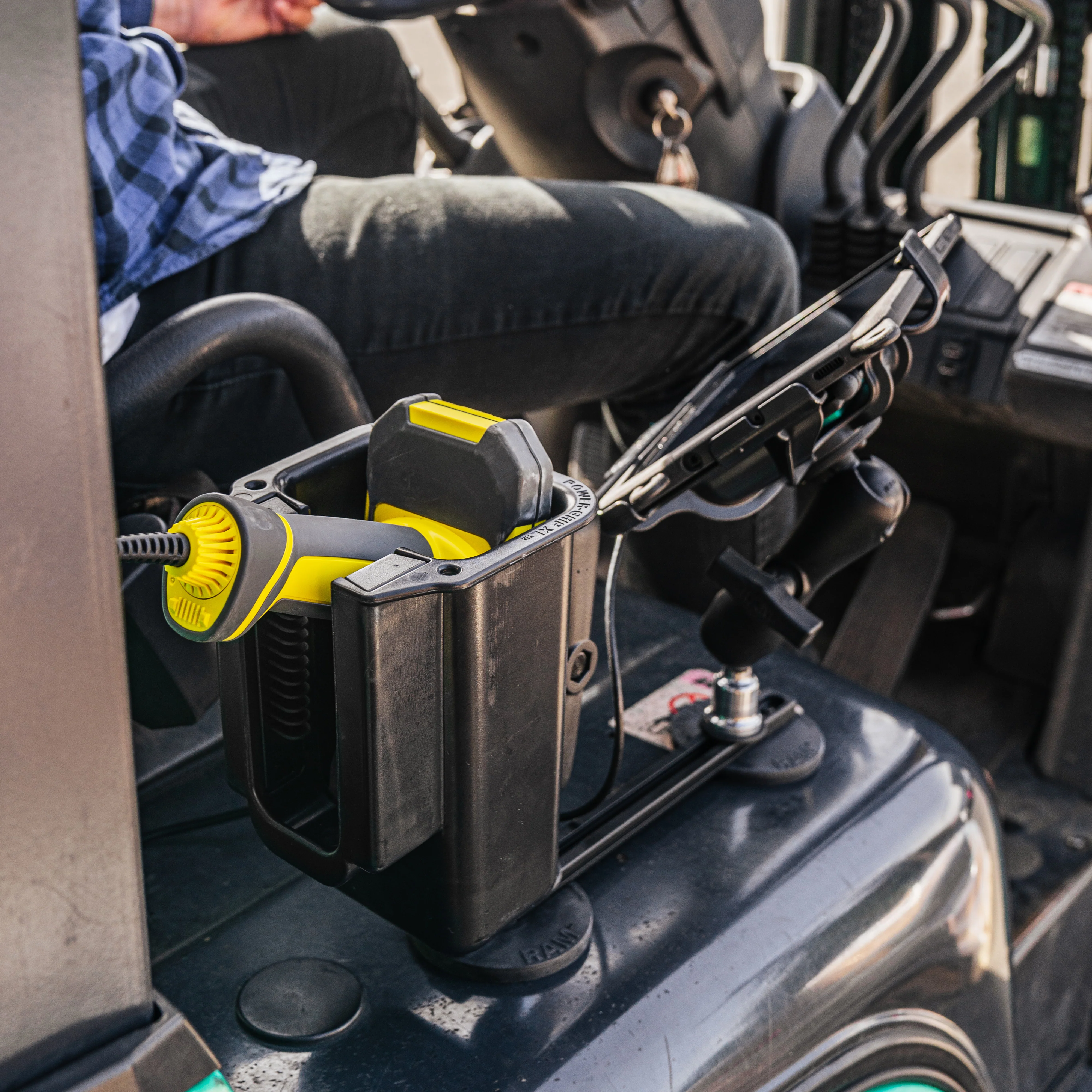 RAM® Tough-Track™ with Tough-Mag™ Heavy Duty Magnetic Track System - Image 3