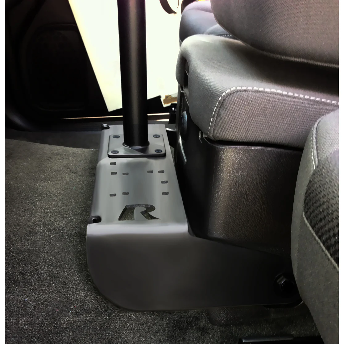RAM® No-Drill™ Laptop Mount for '14-15 Chevrolet Silverado 1500 (Bench) - Image 4