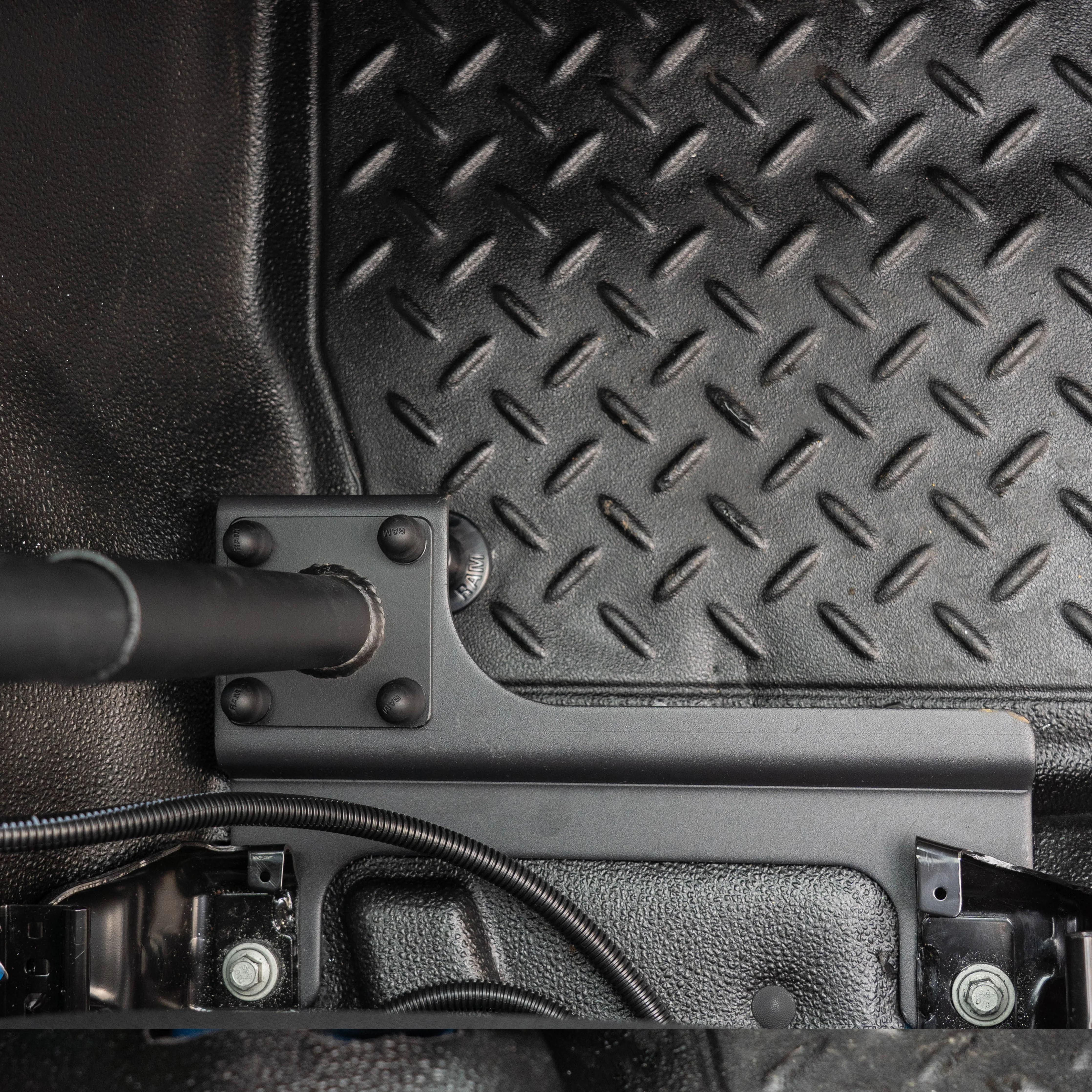 RAM® No-Drill™ Vehicle Base for '20-26 Ford Police Interceptor Utility - Image 4
